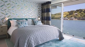 4 bedrooms, individually decorated, individually furnished, free WiFi