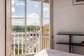 1 chambre, fer et planche à repasser, Wi-Fi, draps fournis