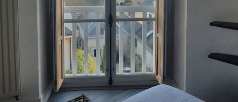 1 soverom, strykejern/-brett, wi-fi og sengetøy