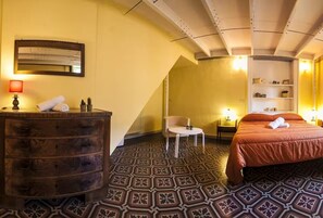 2 chambres, fer et planche à repasser, Wi-Fi, literie fournie