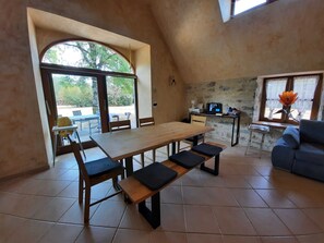Dining - Lovely vacation home with pool (Flaujac-Gare)