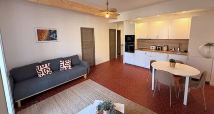 Jolie T2 avec balcon hyper centre d'aubagne