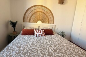 Fer et planche à repasser, Wi-Fi, draps fournis