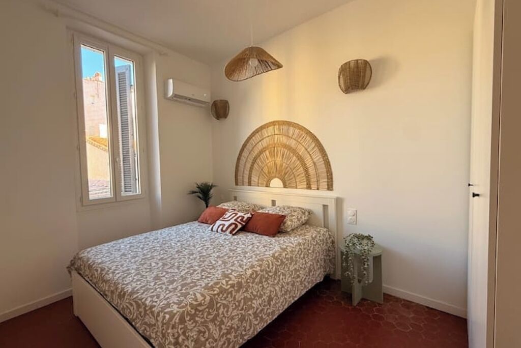 1 bedroom, iron/ironing board, bed sheets