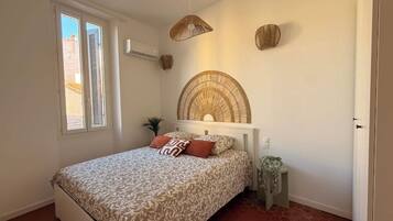 1 bedroom, iron/ironing board, bed sheets