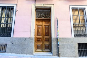 Apartment - M Dfe11si Elegante Piso de dos Dormitorios en e (Madrid)
