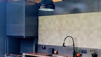 Microondas, placa de cocina