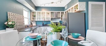 Alessi's Place-Double King Nxt to Midtown Eateries