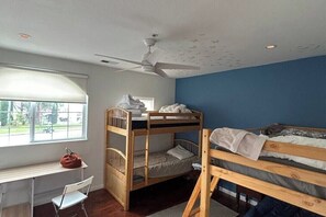 4 Schlafzimmer, kostenloses WLAN, Bettwäsche