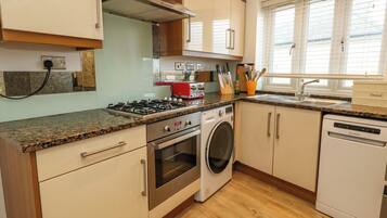 Mesin basuh pinggan mangkuk