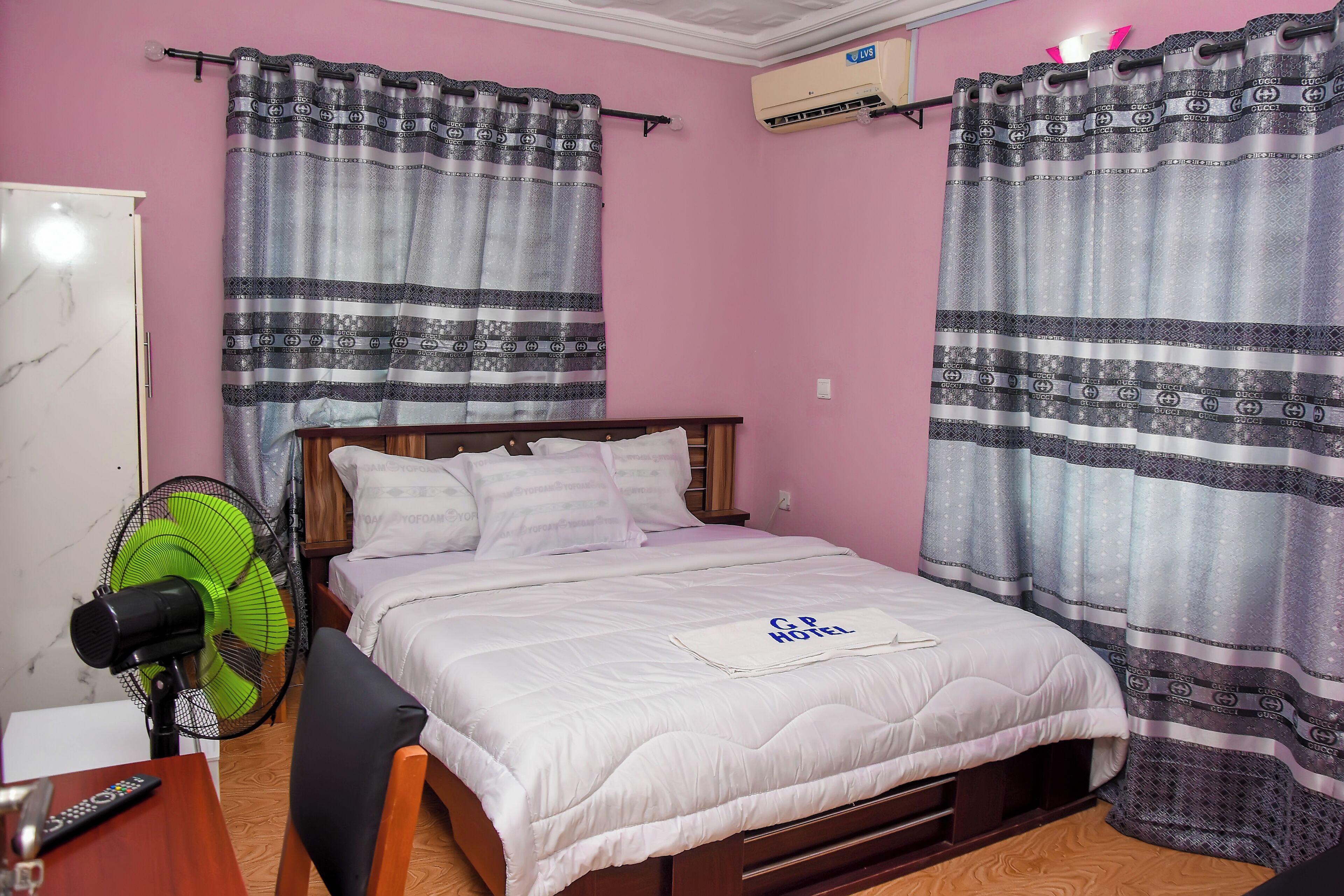 Standard Suite, City View | Desk, laptop workspace, free WiFi