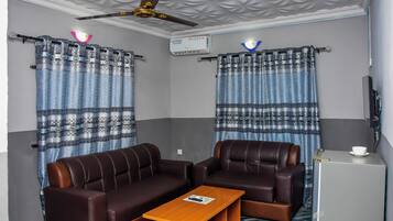 Standaard suite, uitzicht op de stad | Woonruimte