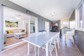 Interior - Apartment 'Apartamento Luz De Baria' with Shared Pool, Private Terrace and Air Conditioning (Vera)