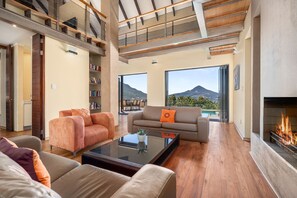 House (3 Bedrooms) | Interior - Houtbay Hilltop Villa (Cape Town)