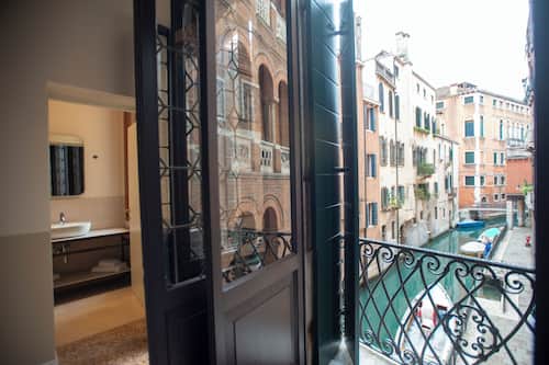 Junior Suite, Canal View | Balcony view
