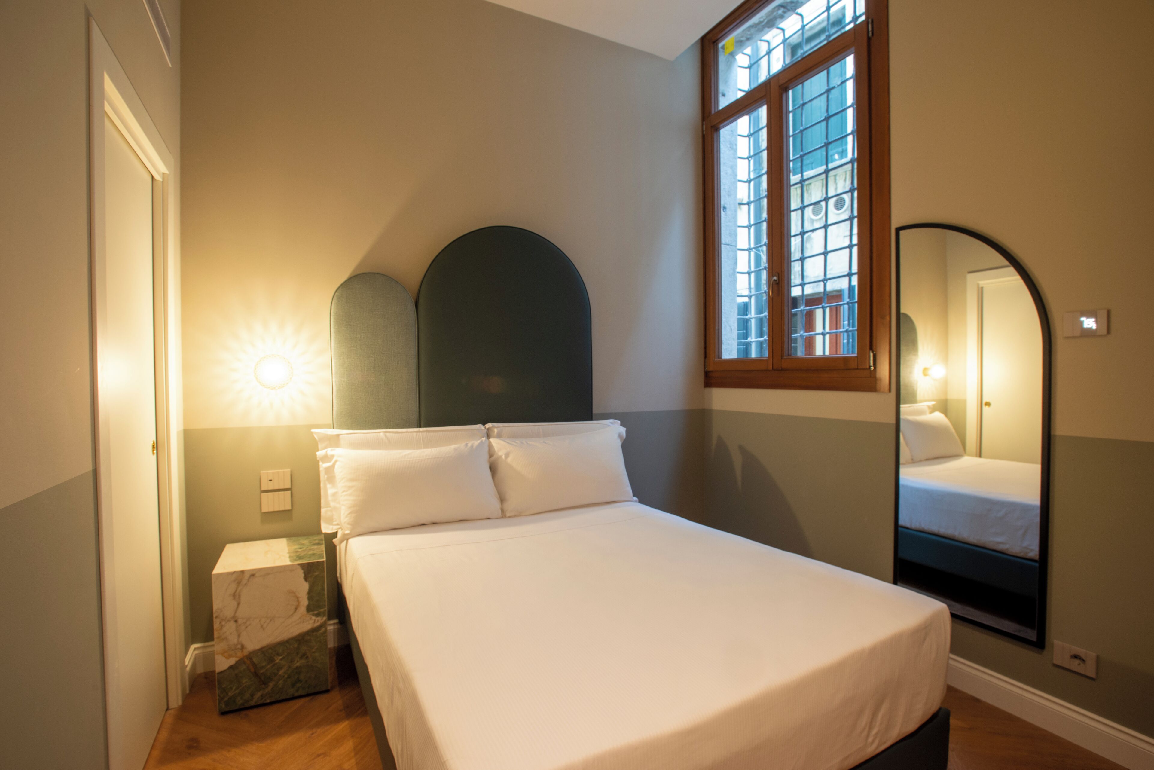 Camera (Queen) | Minibar, una scrivania, Wi-Fi gratuito, lenzuola