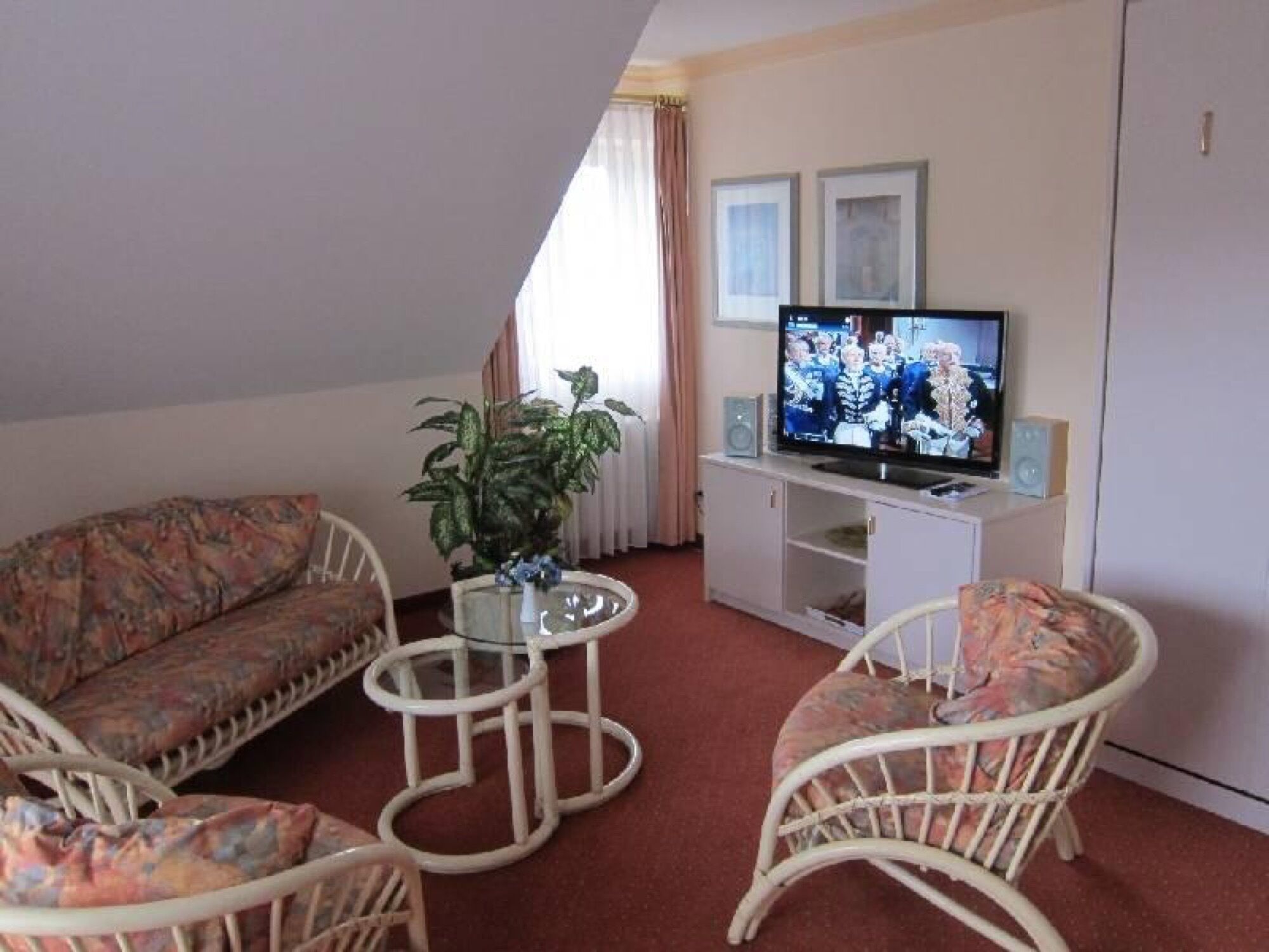 Télévision, jeux vidéo, chaîne hi-fi