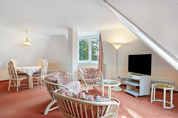 Téléviseur, jeux vidéo, chaîne audio