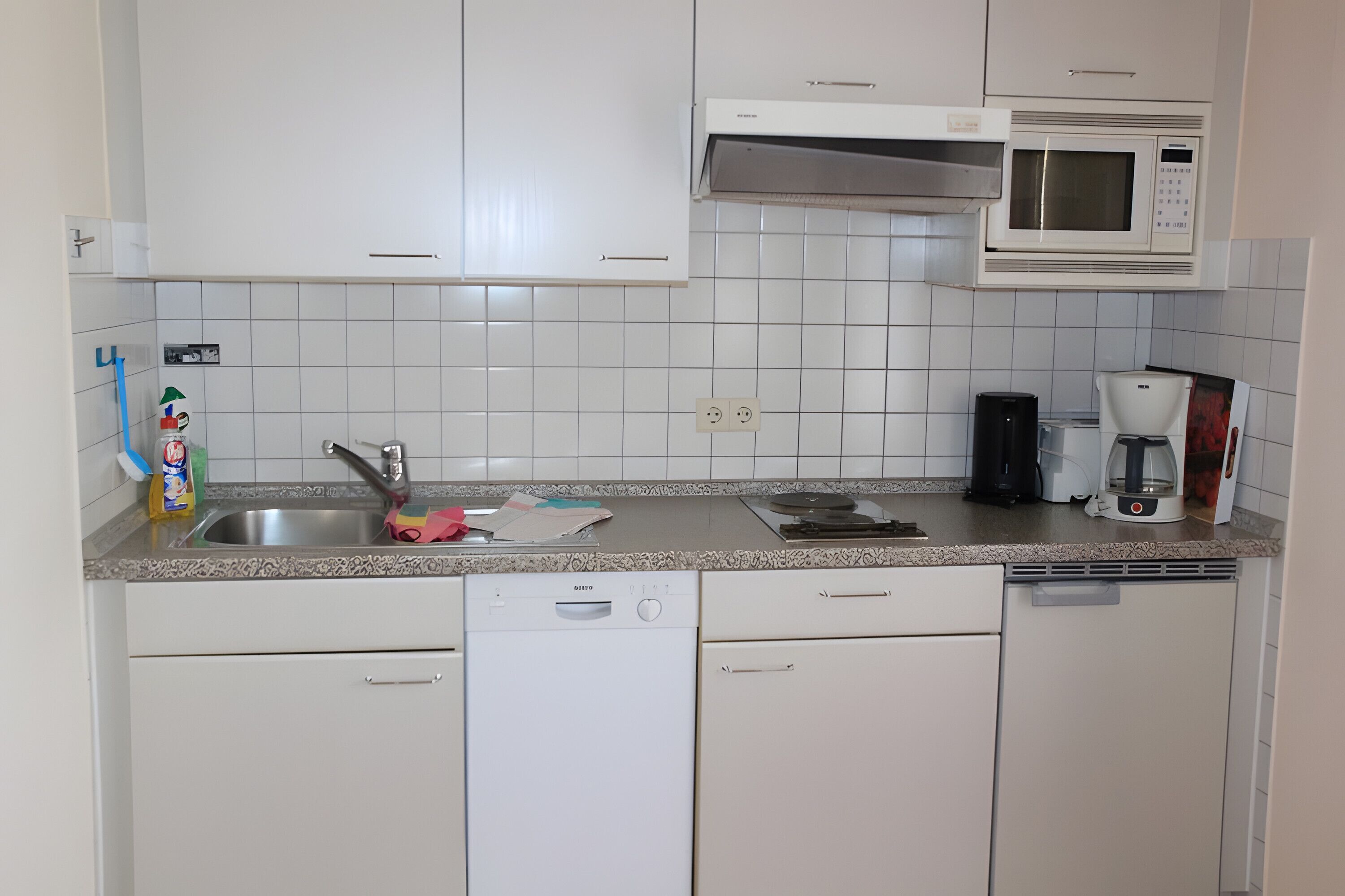 Kühlschrank, Herdplatte, Geschirrspüler