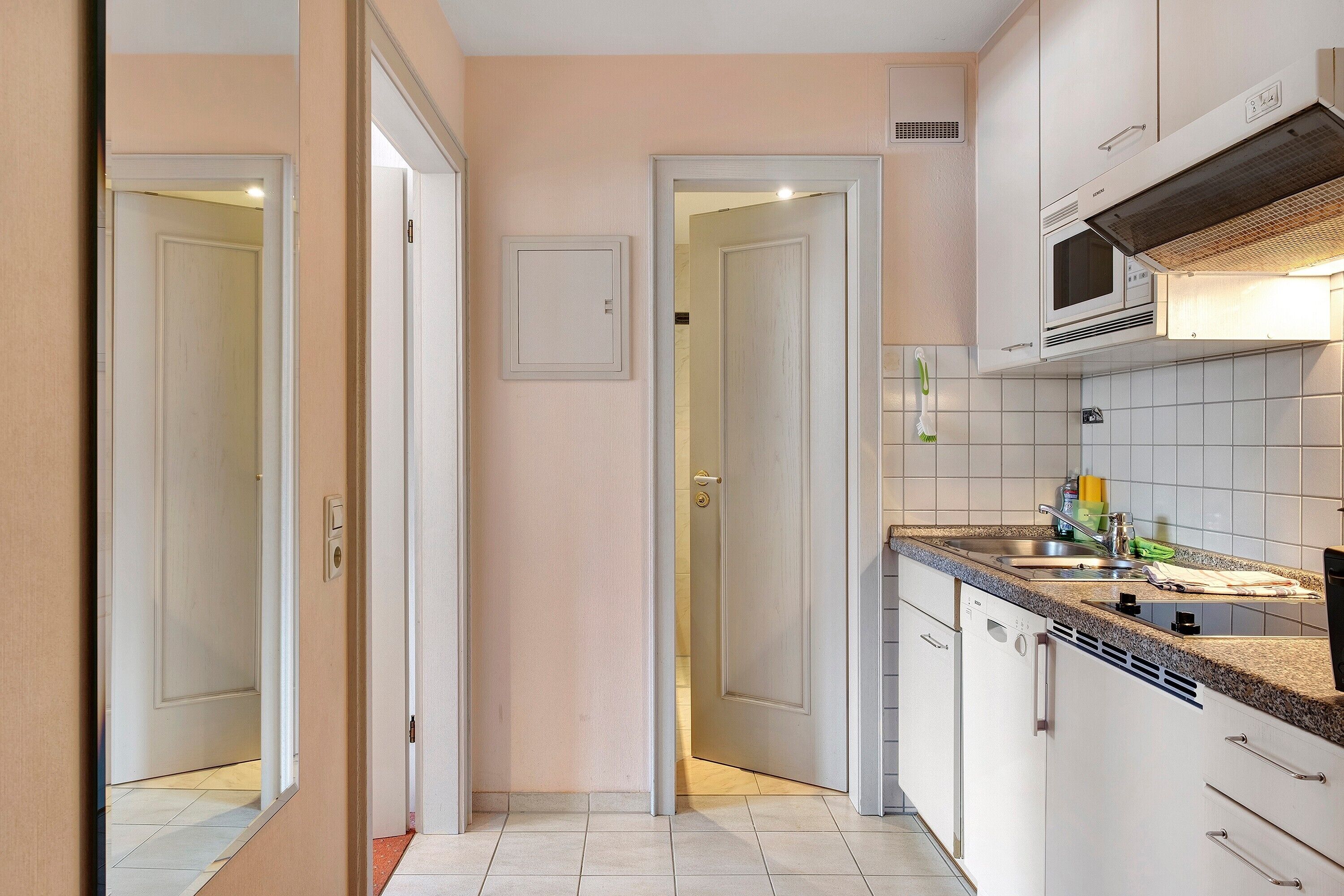 Kühlschrank, Herdplatte, Geschirrspüler