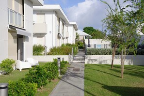 Property grounds - Charming 1-bedroom apartment with AC in Saint-François (Saint-François)