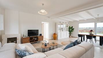 Smart-TV, Kamin
