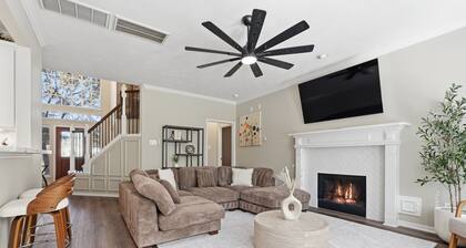The Roman 2 | Spacious Home with Pool & Game Lounge