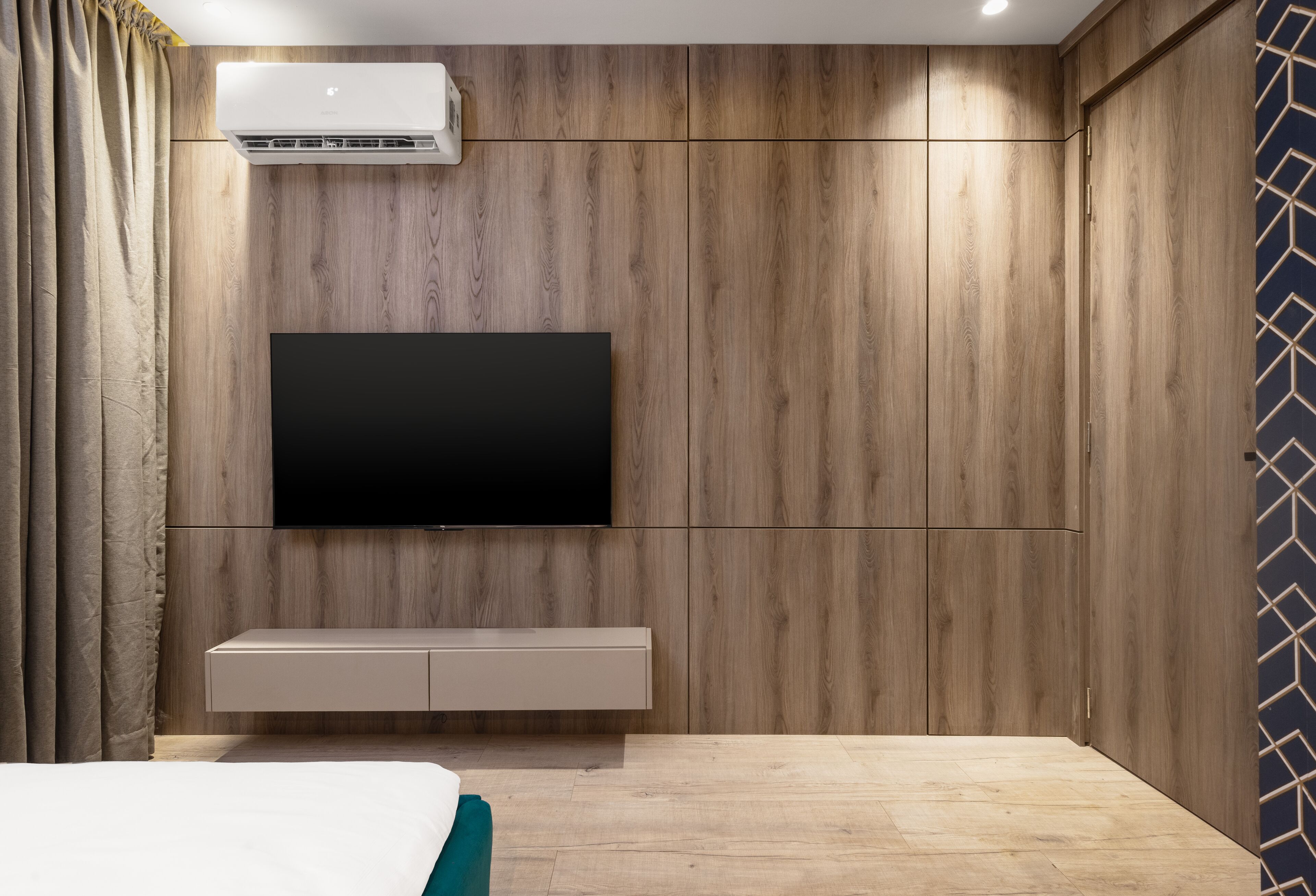 Työpöytä, ilmainen Wi-Fi