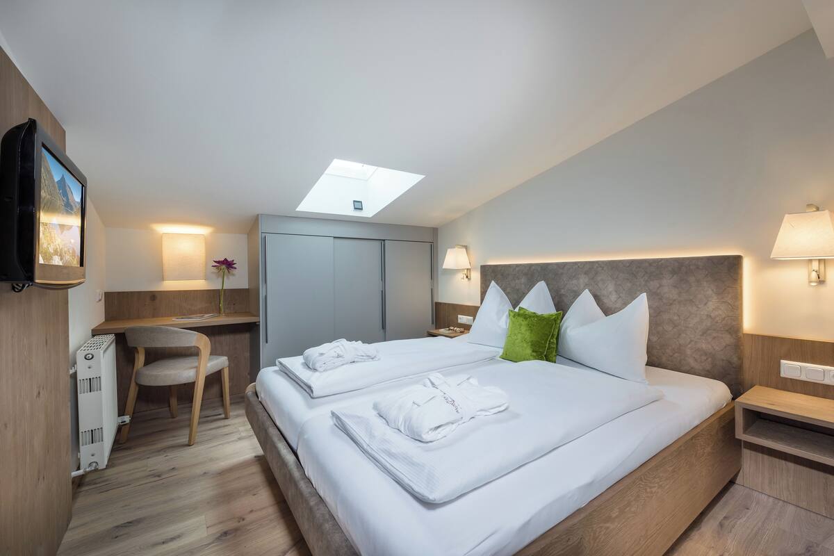 標準公寓, 2 間臥室, 陽台, 山景 | 客房內保險箱、免費無線上網