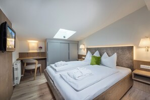 標準公寓, 2 間臥室, 陽台, 山景 | 客房內保險箱、免費無線上網