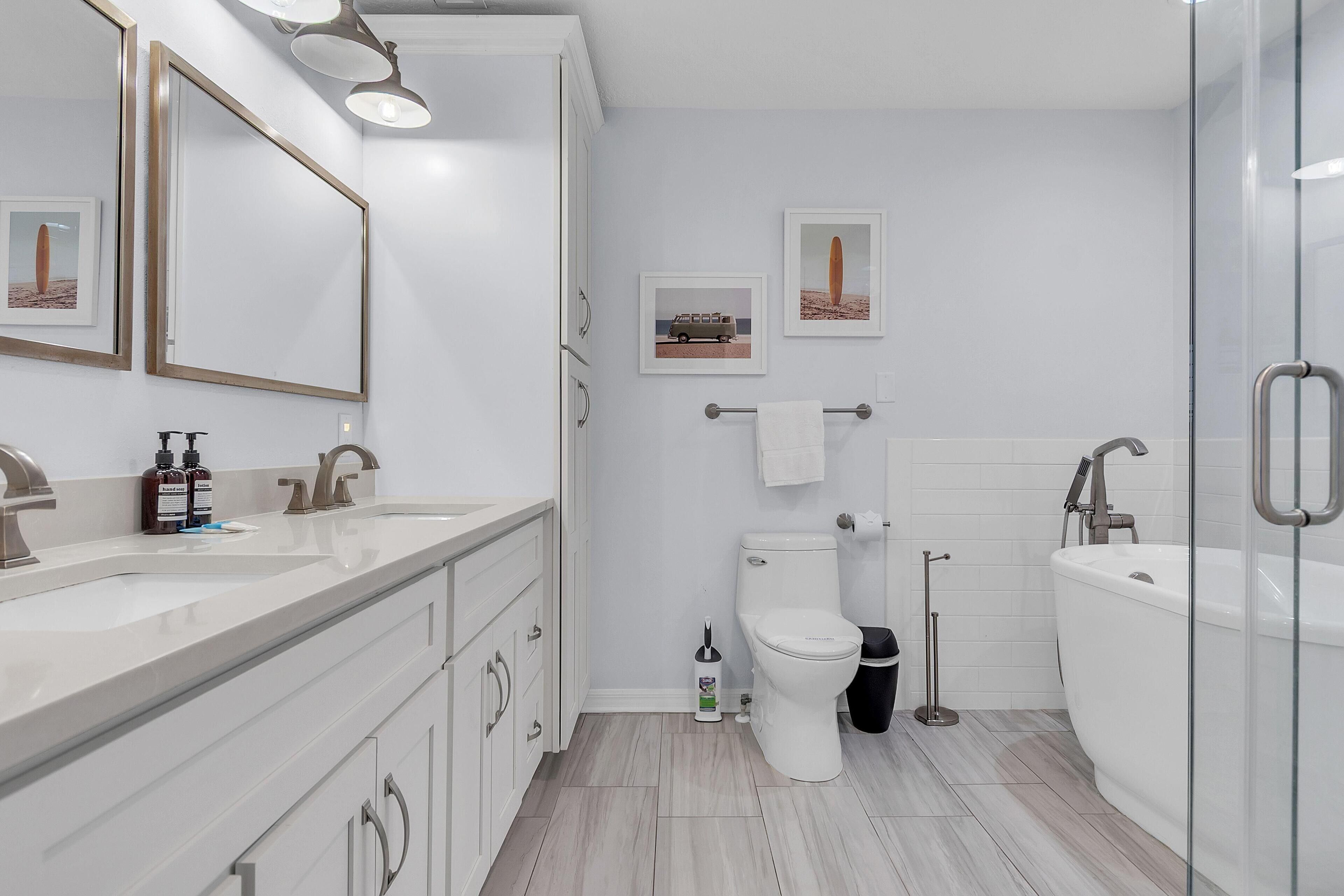 House, Multiple Beds (El Mar Townhome - Unit D) | Bathroom