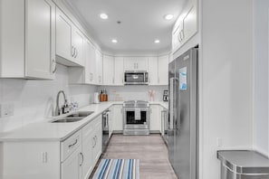 Private kitchen - El Mar Townhome - Unit D (Indian Shores)