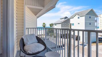 House, Multiple Beds (El Mar Townhome - Unit D) | Property grounds