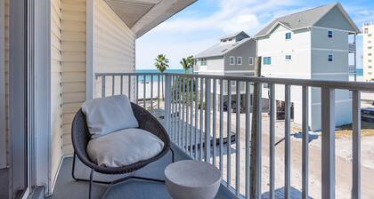 El Mar Townhome - Unit D