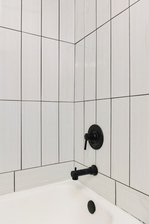 Handtücher, Seife, Toilettenpapier