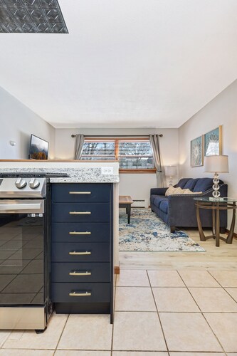 Fresh & Fabulous Fridley #2 • Modern 2 BR • Renovated • Pet-Friendly Fenced Yard