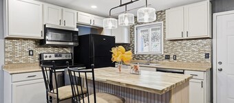 Spacious 3-bedroom Townhouse in tranquil Belleville