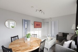 Interior - GuestReady - Charming Retreat in North-West London (London)