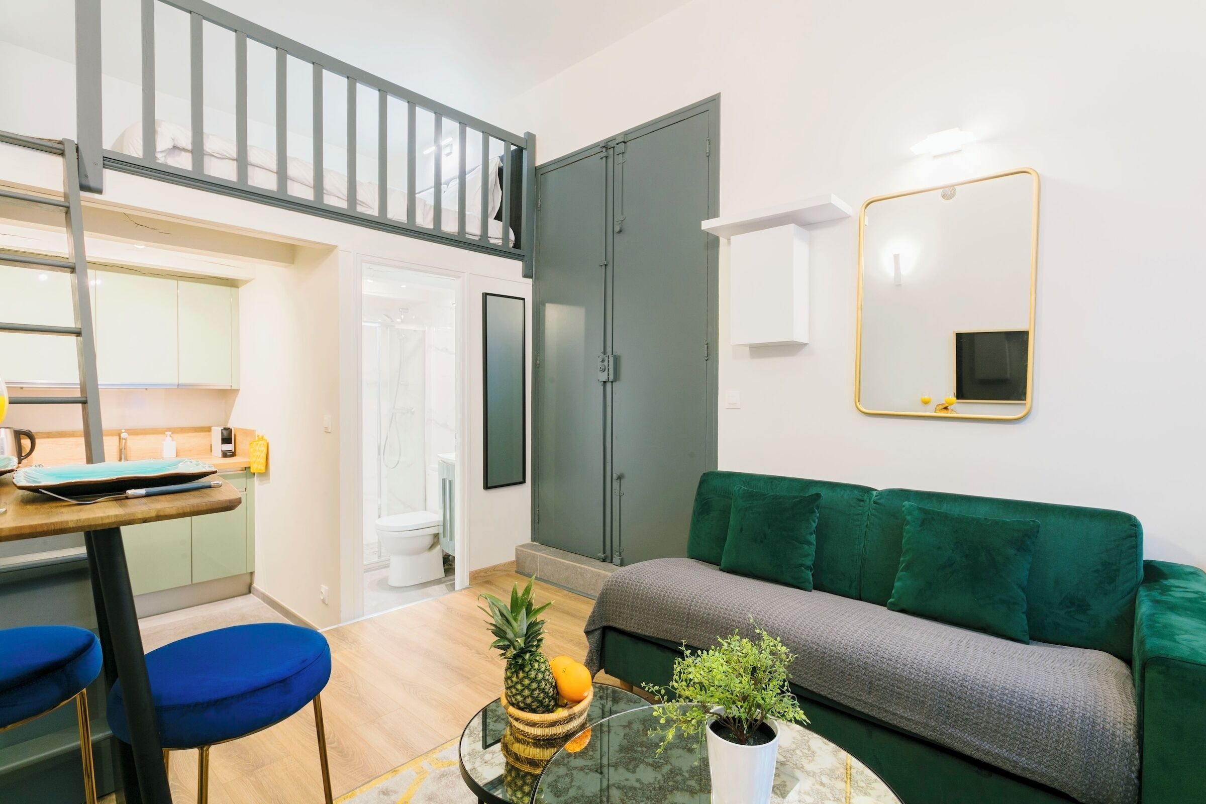 City Studio, 1 Queen Bed with Sofa bed, Non Smoking, City View | Iron/ironing board, cribs/infant beds, travel crib, free WiFi