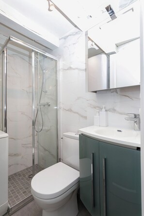 City Studio, 1 Queen Bed with Sofa bed, Non Smoking, City View | Bathroom - Charming Studio Near Madeleine (Paris)