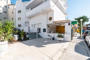 Exterior - Apartment 'Double Room Mountain View' with Sea View, Wi-Fi and Air Conditioning (Ρόδος)