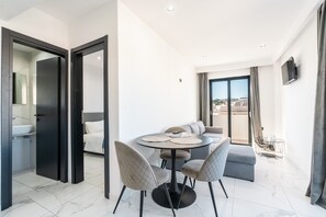 Dining - Apartment 'One-Bedroom' with Sea View, Wi-Fi and Air Conditioning (Ρόδος)