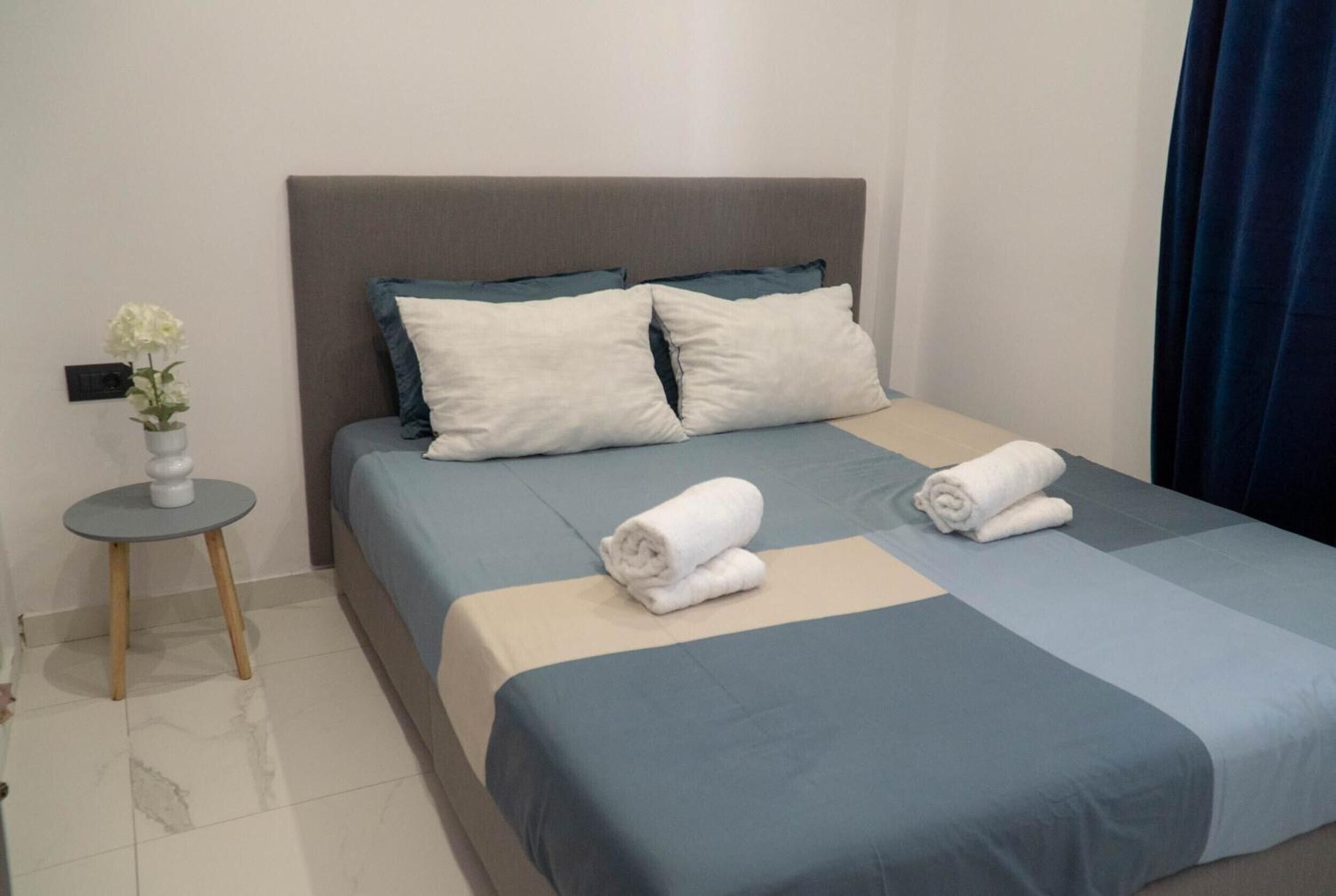 Bügeleisen/Bügelbrett, WLAN, Bettwäsche