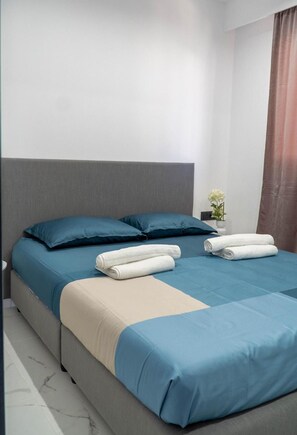 Iron/ironing board, WiFi, bed sheets - Apartment 'Superior' with Sea View, Wi-Fi and Air Conditioning (Ρόδος)