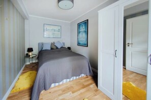 Bügeleisen/Bügelbrett, WLAN, Bettwäsche