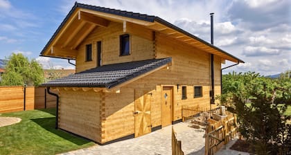 Bayerwald Chalet Liebenstein - 5 Sterne Chalet mit Sauna, Hotpot, Ruhe und bayerischer Gemütlichkeit