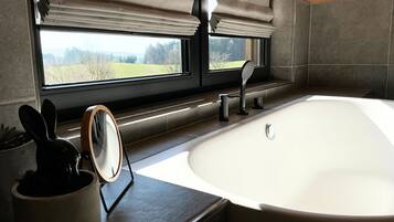 Shower, free toiletries, hair dryer, bathrobes