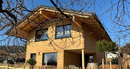 Bayerwald Chalet Liebenstein – 5-Star Chalet with Sauna, Hot Tub, Tranquility & Bavarian Charm