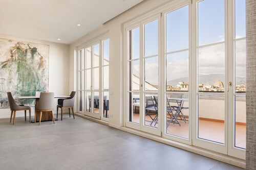 [Exclusive Penthouse Terrace] Duomo + Uffizi View
