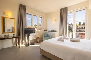 Iron/ironing board, free WiFi, bed sheets - [Exclusive Penthouse Terrace] Duomo + Uffizi View (Firenze)